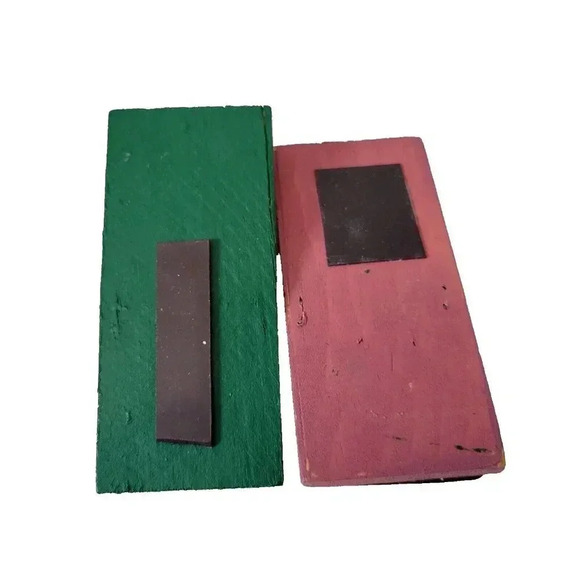 Mouse Trap Note Holder Refrigerator Magnets Set of 2 Handmade Craft - Picture 2 of 2